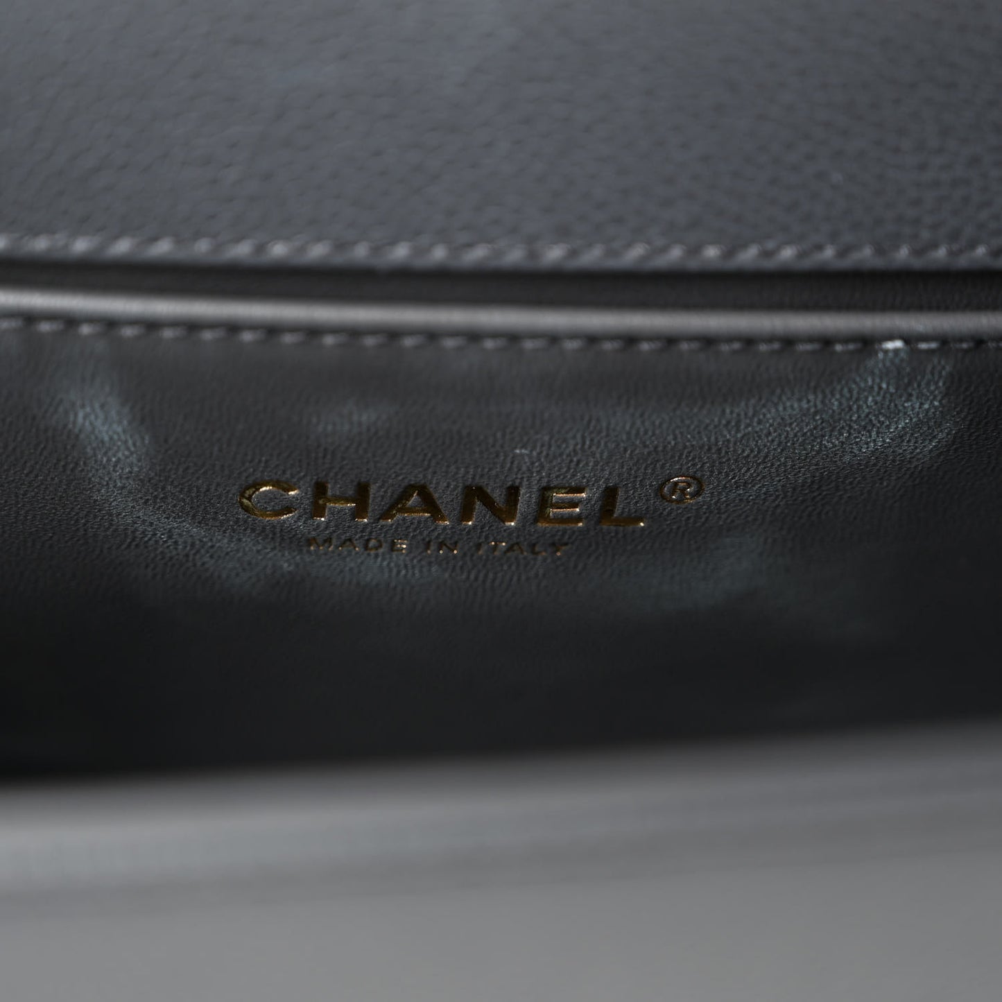 Caviar Quilted Medium Boy Flap Dark Grey