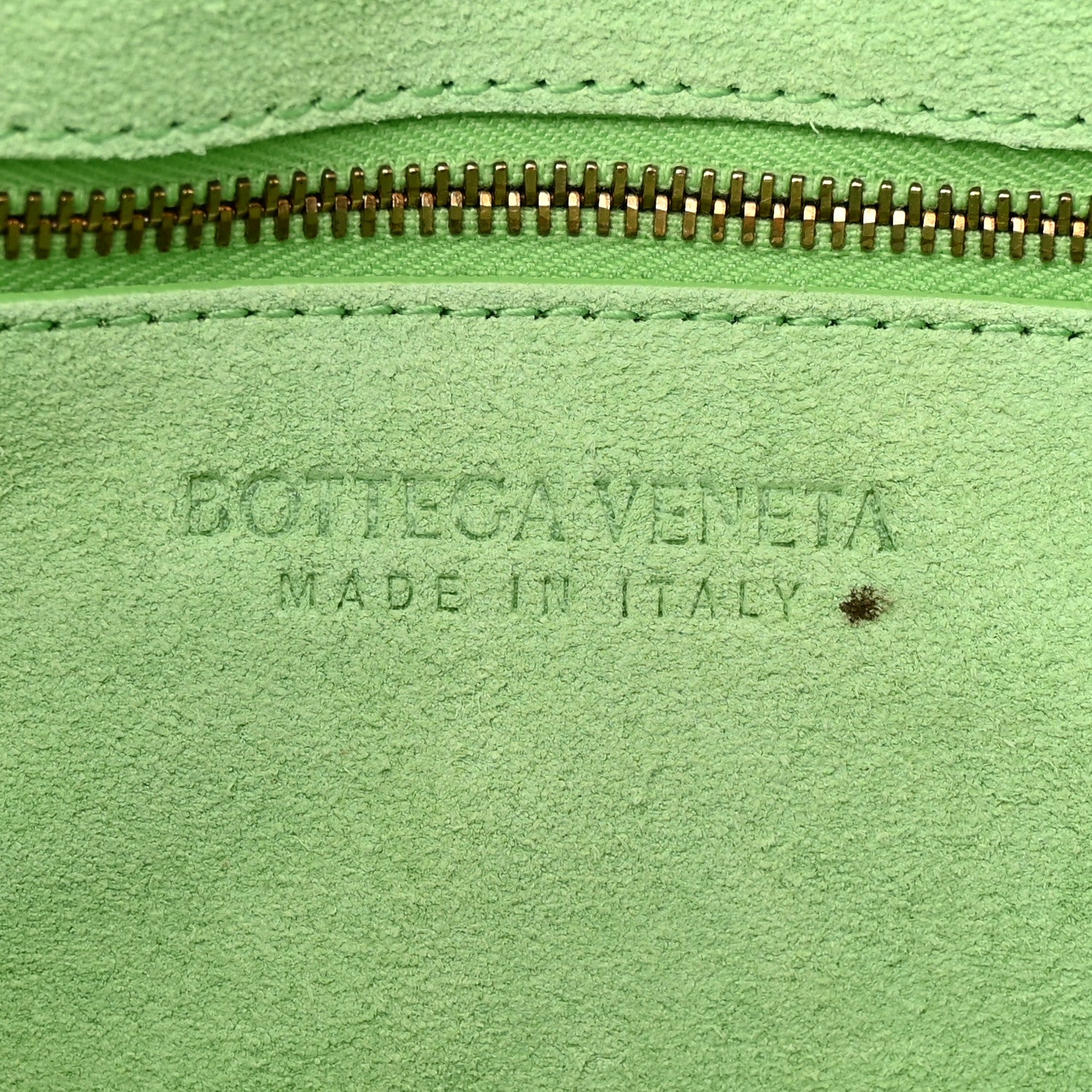 Bottega Veneta Grained Calfskin Maxi Intrecciato Cassette Crossbody Bag Caramel Pistachio 6 of 10