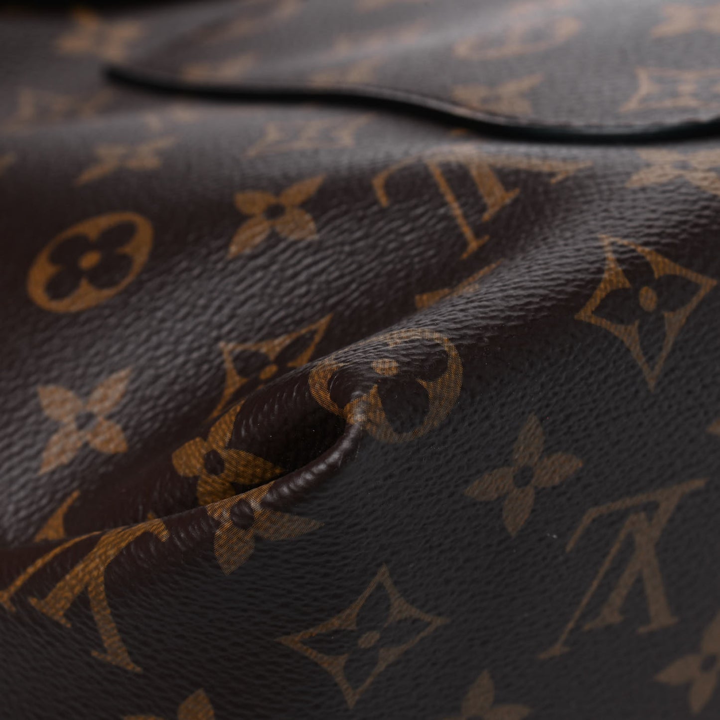 Monogram Beaubourg MM Safran Imperial