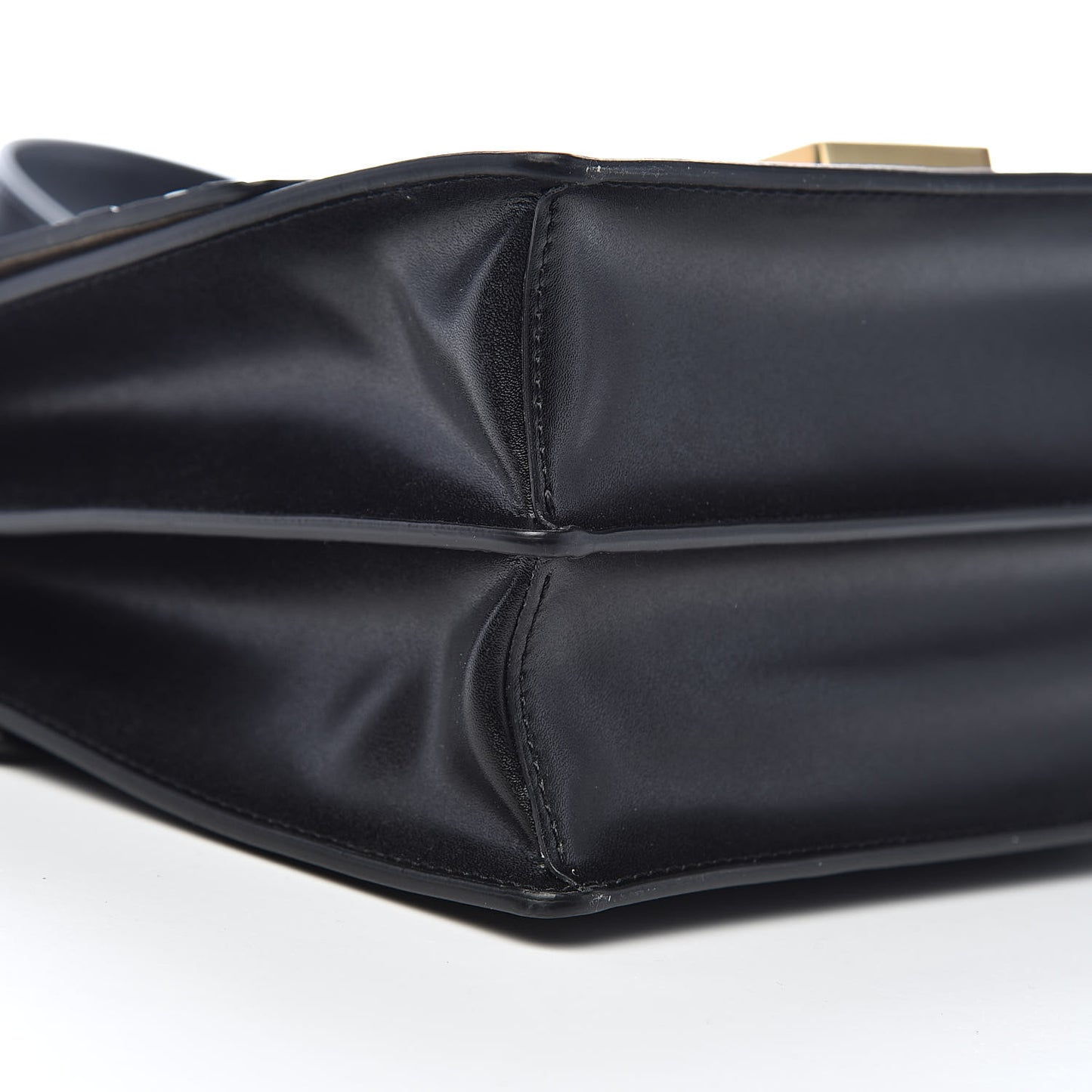 Vitello Liberty Bi-Color FF 1974 Embossed Kan U Shoulder Bag Black Maya
