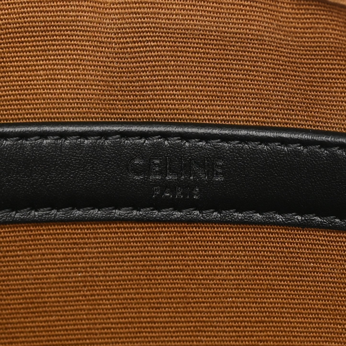 Triomphe Canvas Medium Horizontal Messenger Bag Black