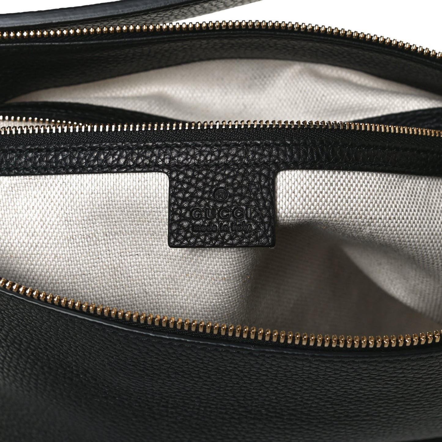 Pebbled Calfskin Large Soho Hobo Black