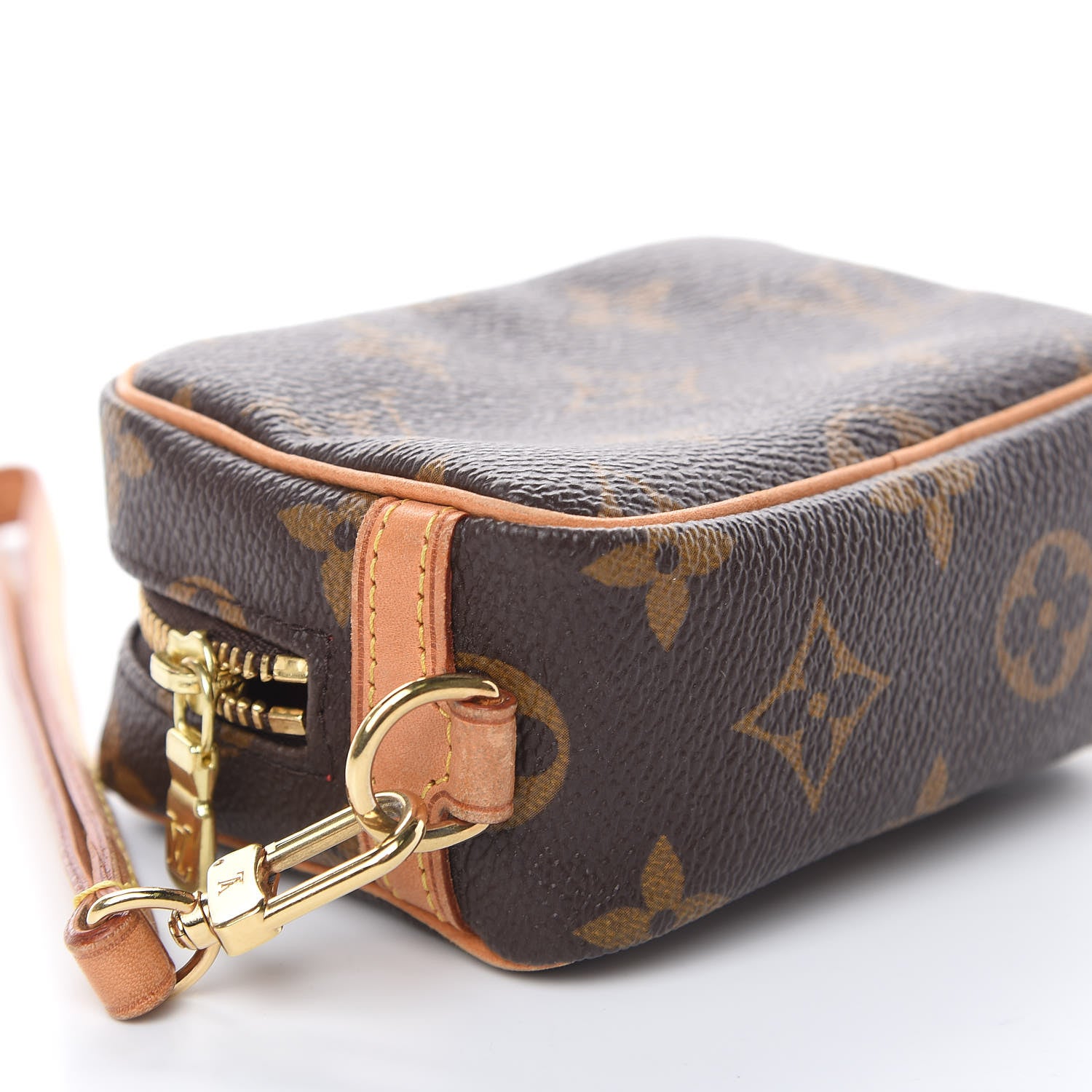 Louis Vuitton Monogram Wapity 7 of 8