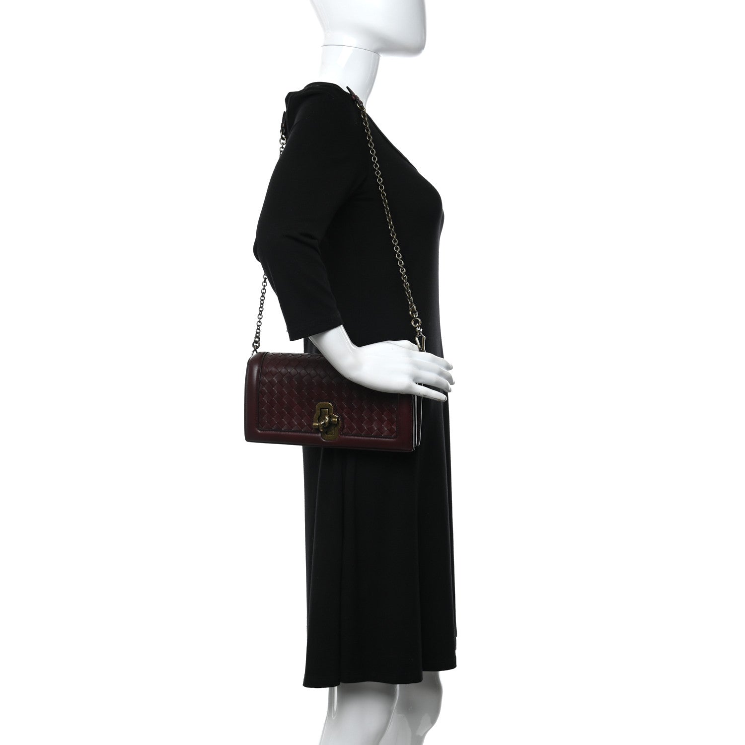 Bottega Veneta Nappa Intrecciato Olimpia Knot Clutch Red 2 of 8