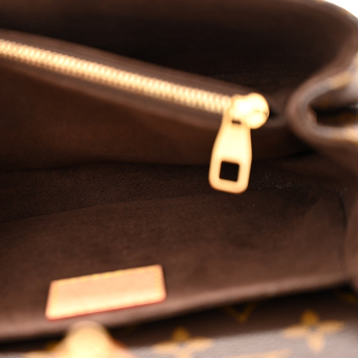 Louis Vuitton Monogram Pochette Metis East West 6 of 14