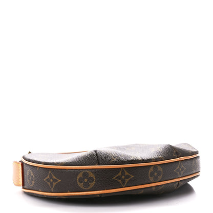 Louis Vuitton Monogram Croissant PM 4 of 9