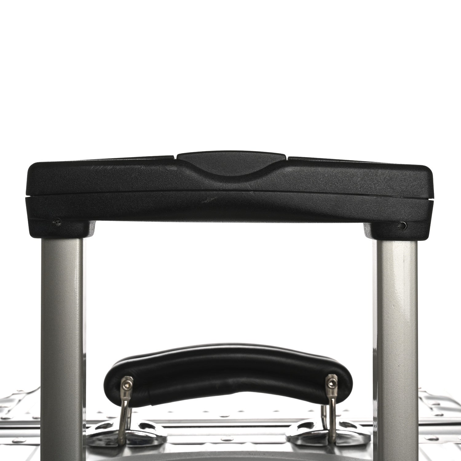 Rimowa Aluminum Classic Flight Cabin Silver 16 of 18