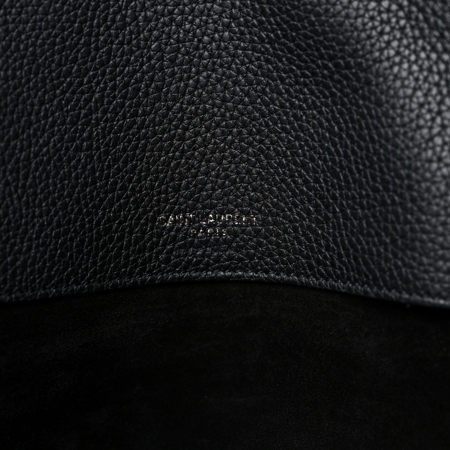 Grained Calfskin Large Thin Sac De Jour Black
