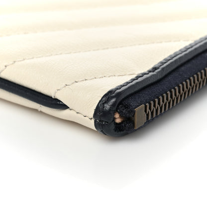 Gucci Vintage Effect Calfskin Matelasse Diagonal Torchon GG Marmont Zip Pouch Mystic White Blue Agata 9 of 10
