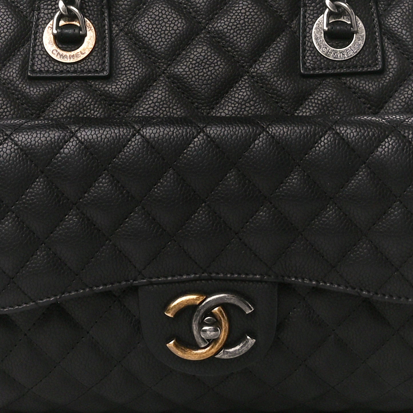 Caviar Quilted Large Casual Pocket Tote Black