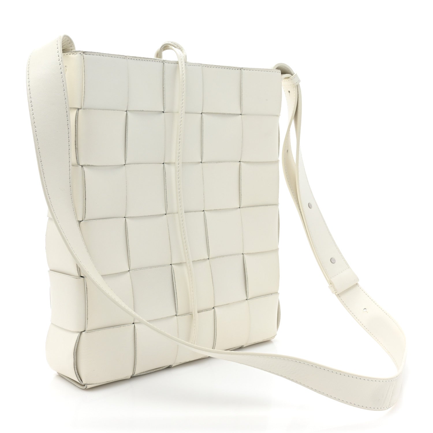 Bottega Veneta Lambskin Maxi Intrecciato Cassette Messenger Chalk 3 of 14
