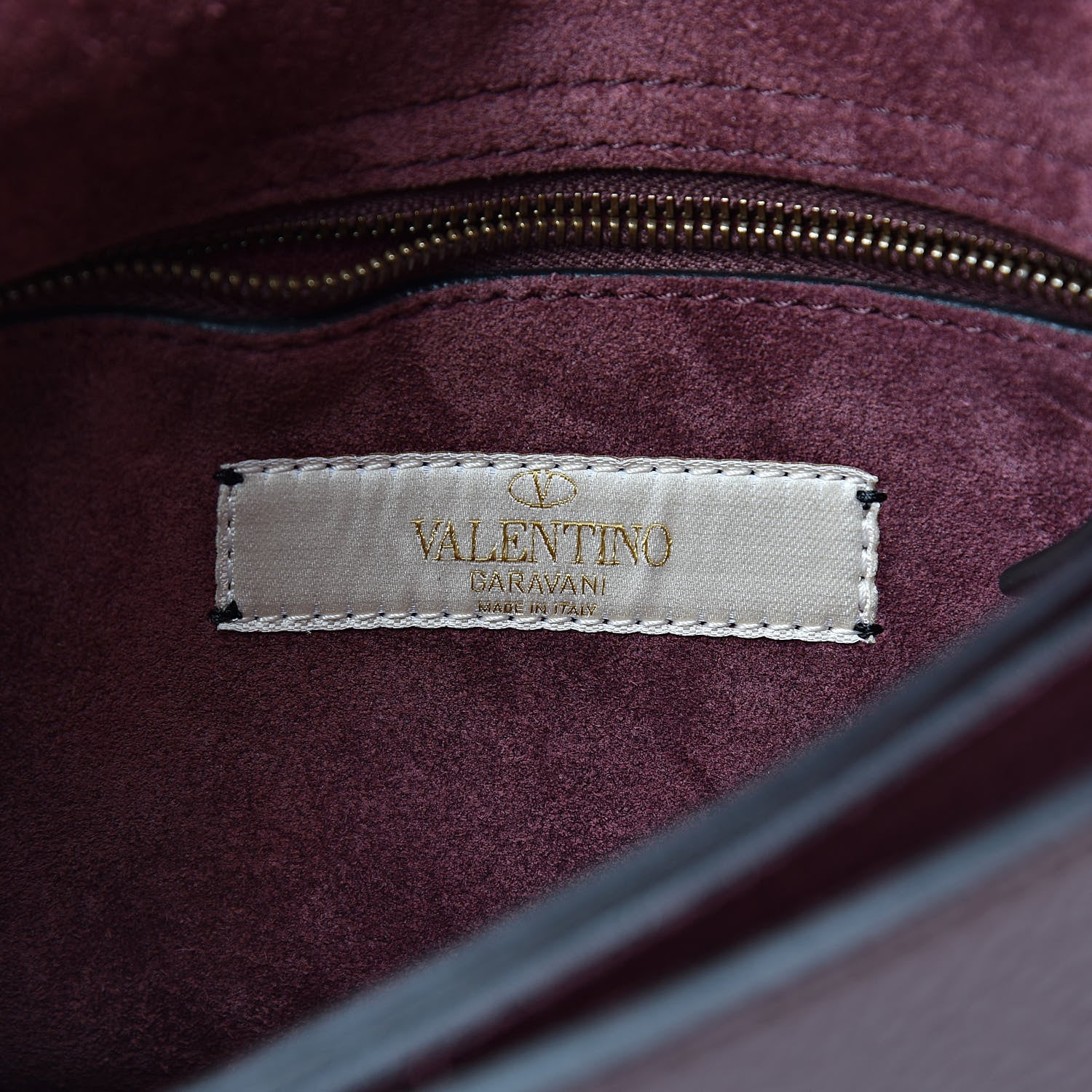 Valentino Garavani Pebbled Calfskin Rockstud Rolling Wristlet Clutch Rubin 6 of 11