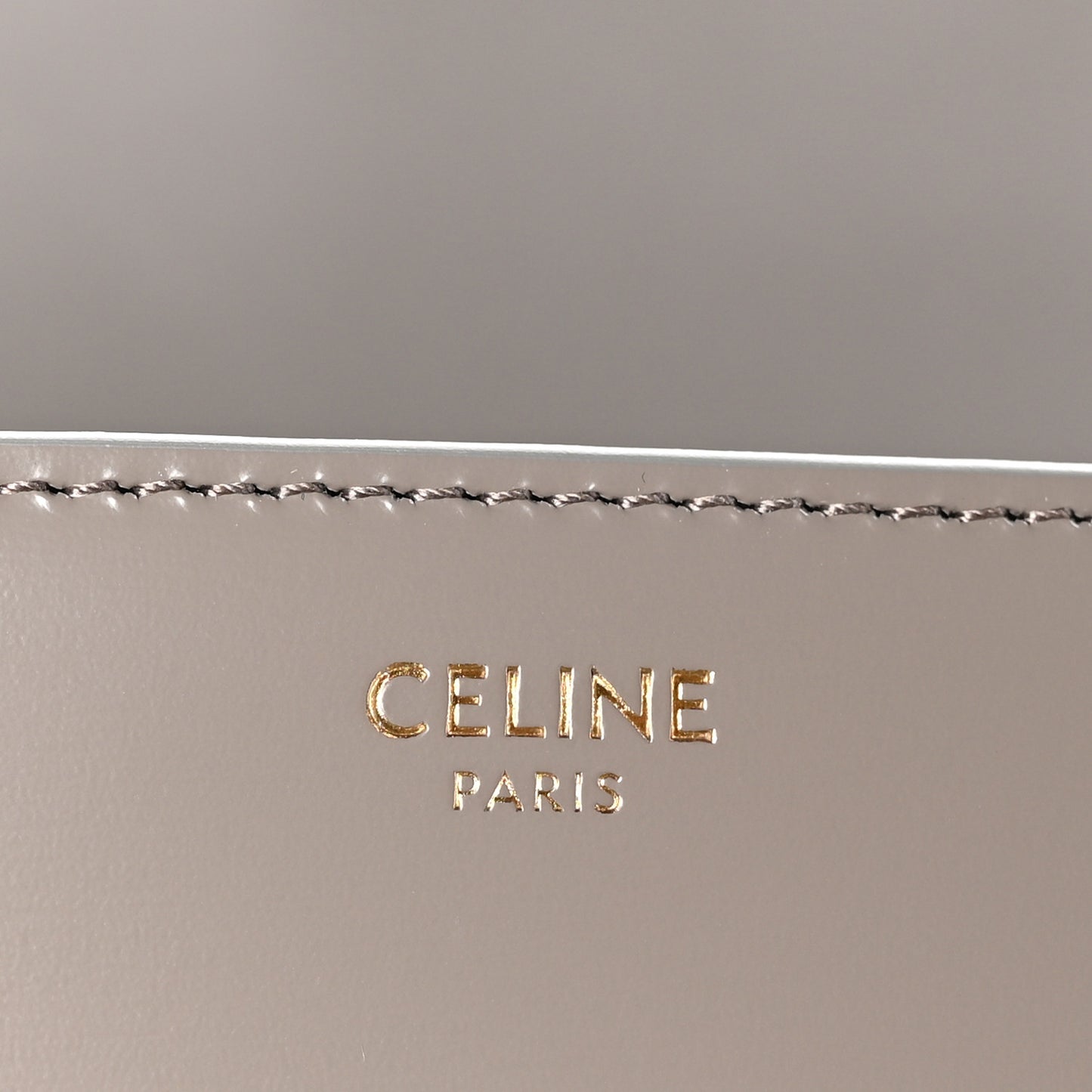 Shiny Calfskin Medium Triomphe Pebble