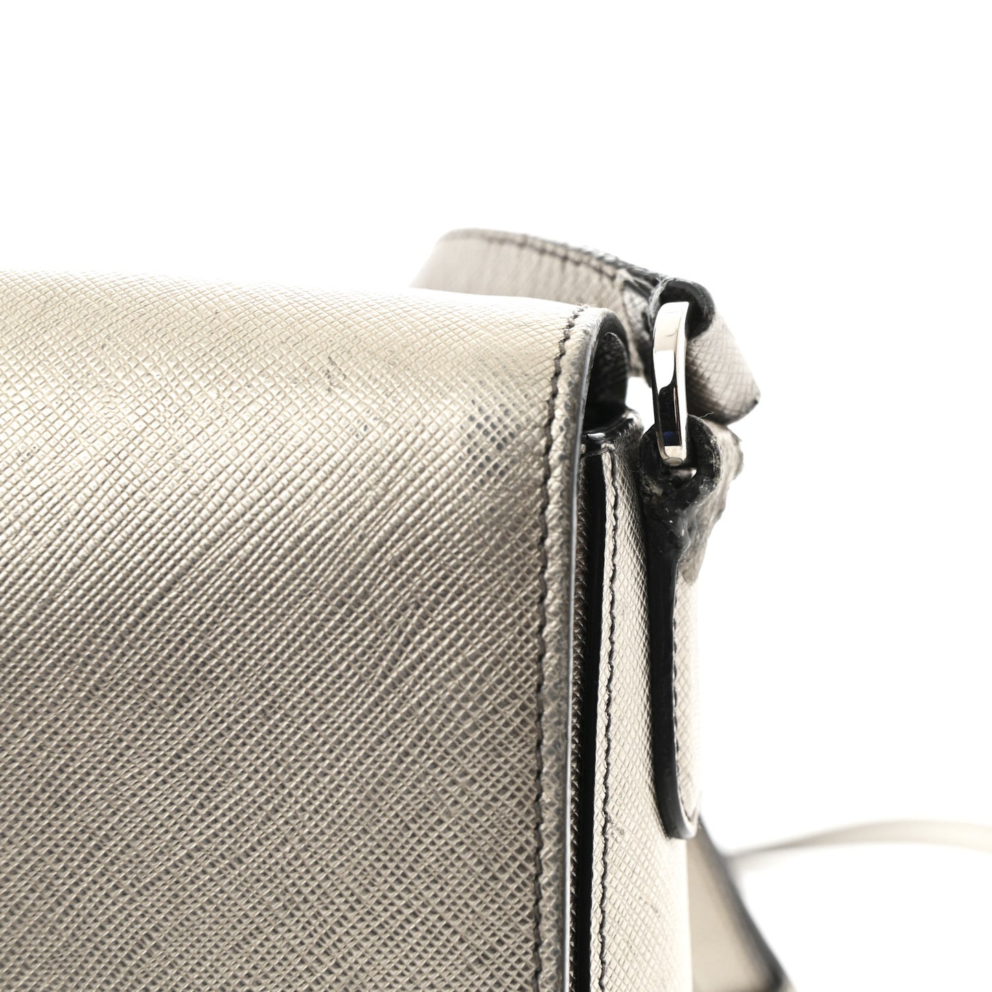 Metallic Saffiano Lux Sound Crossbody Bag Cromo