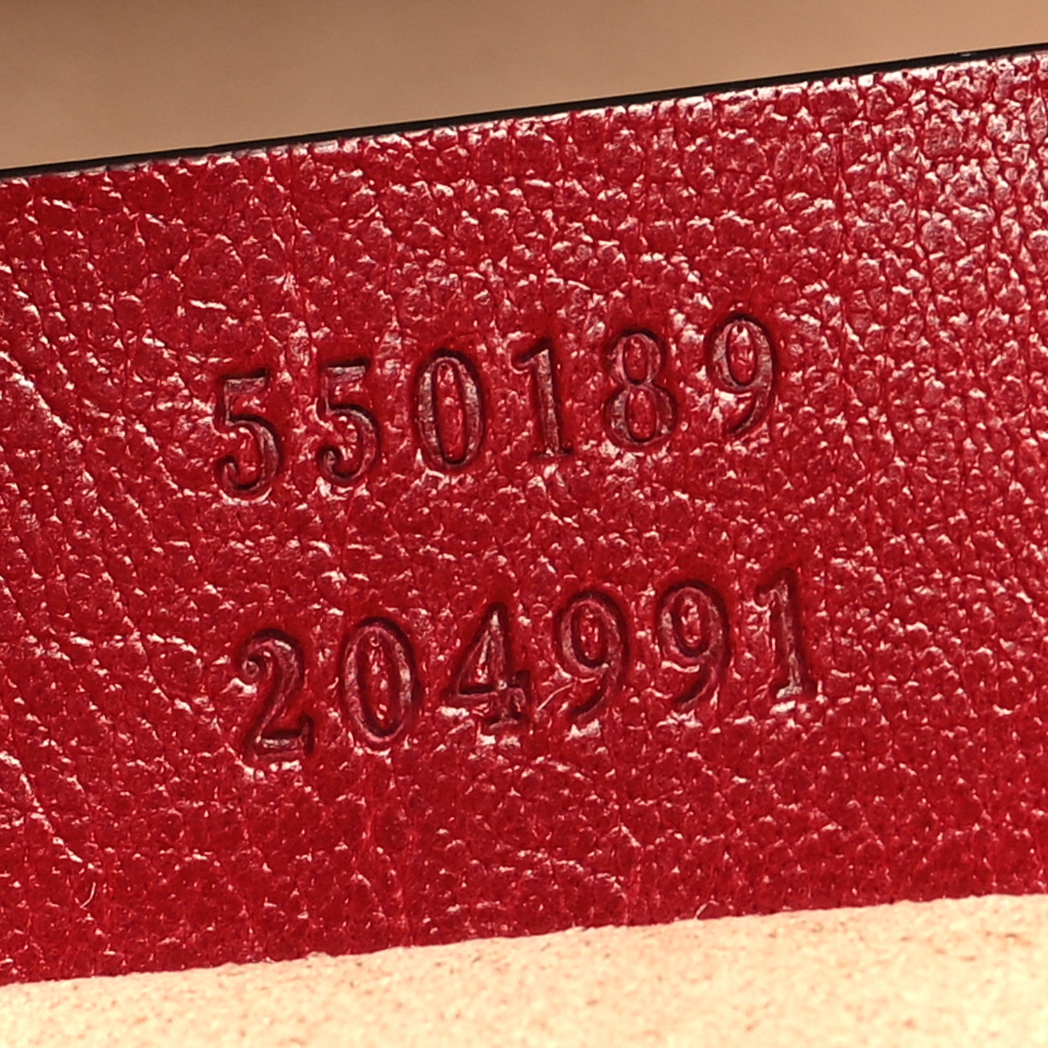 Gucci Piuma Lux Energy Medium Re(Belle) Convertible Bucket Bag Hibiscus Red 6 of 9