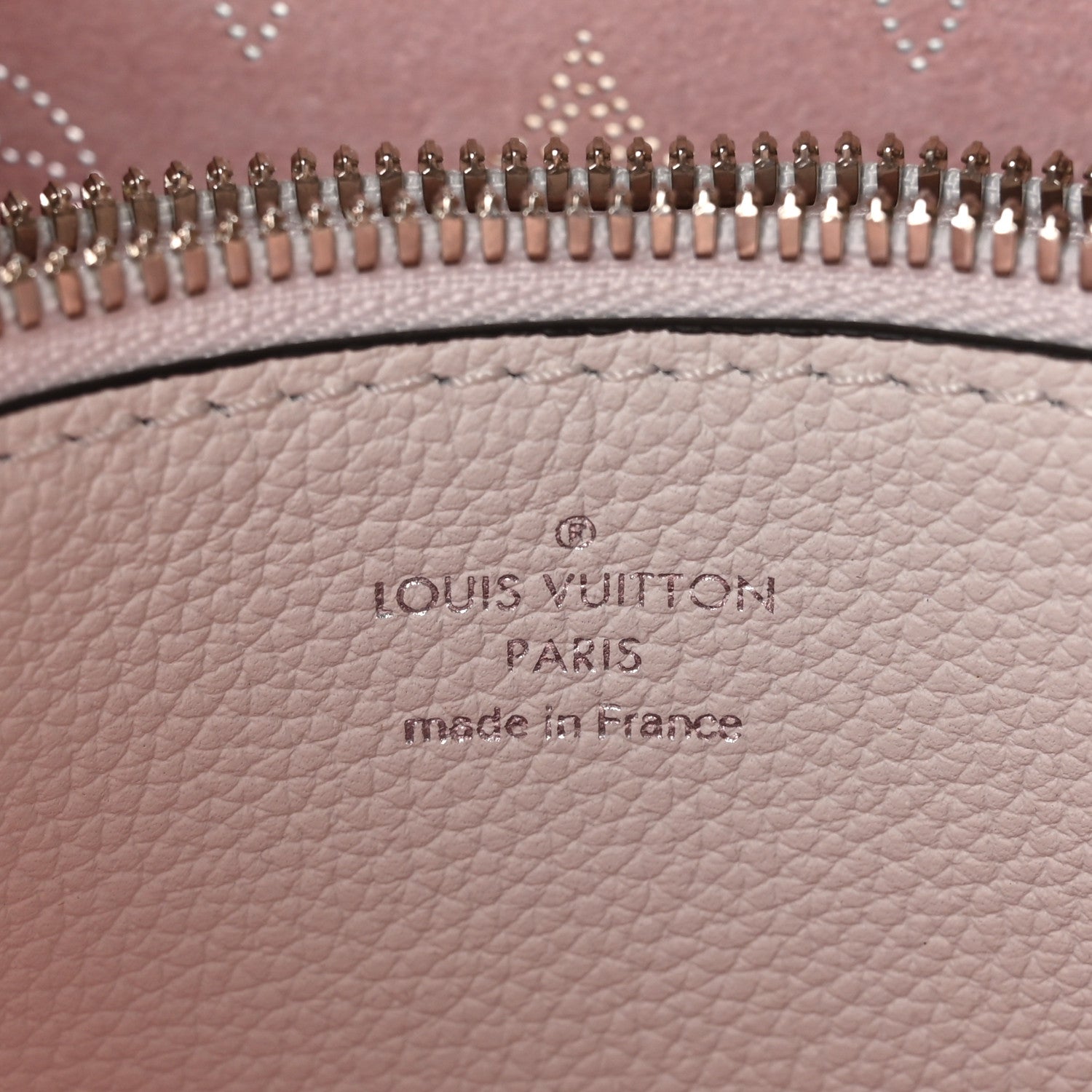 Louis Vuitton LOUIS VUITTON Mahina Muria Snow White 6 of 9