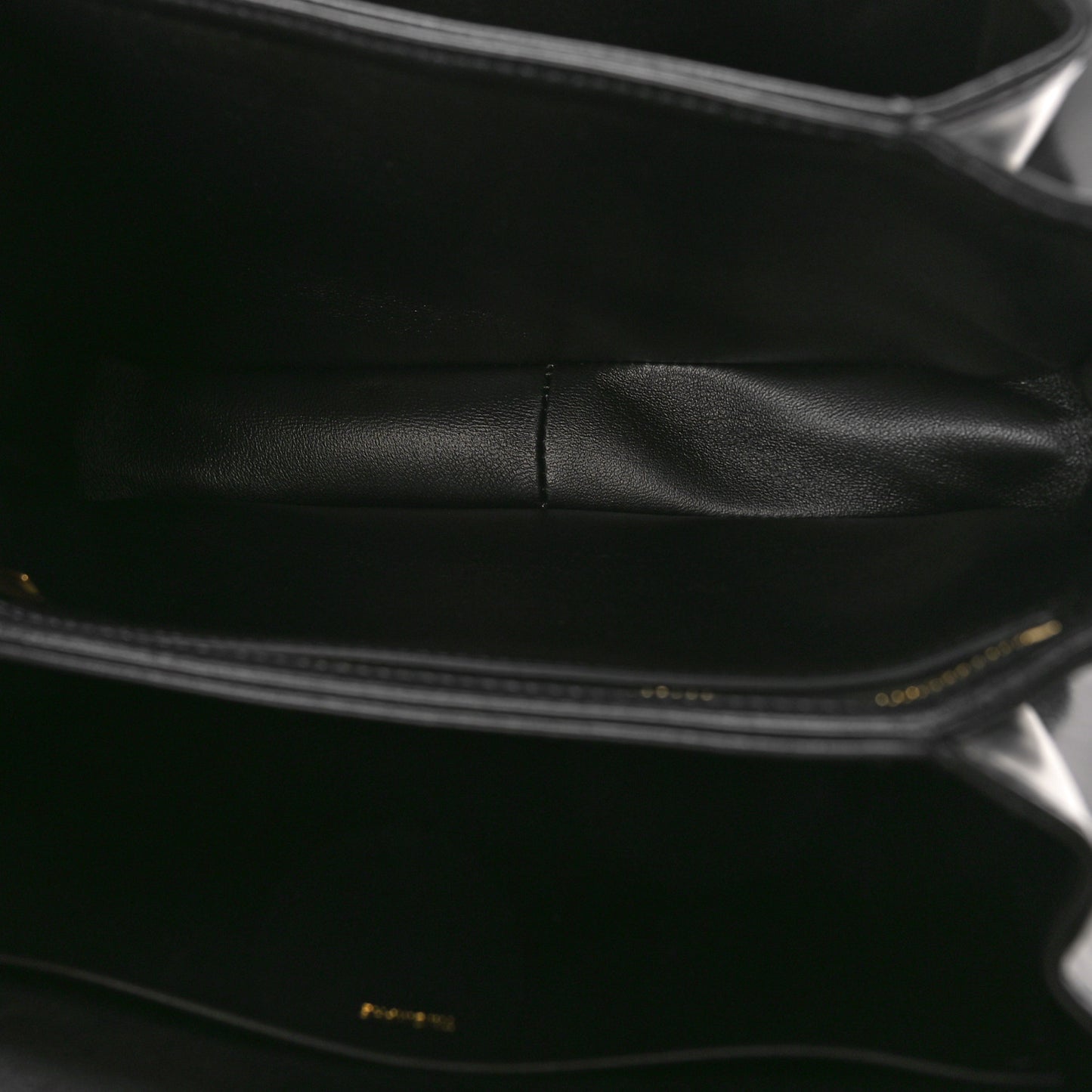 Shiny Calfskin Medium Triomphe Black