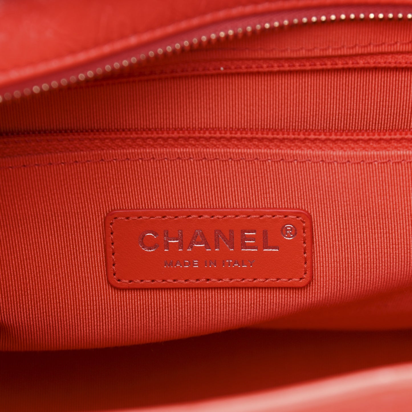 Aged Calfskin Quilted Medium Gabrielle Hobo Red