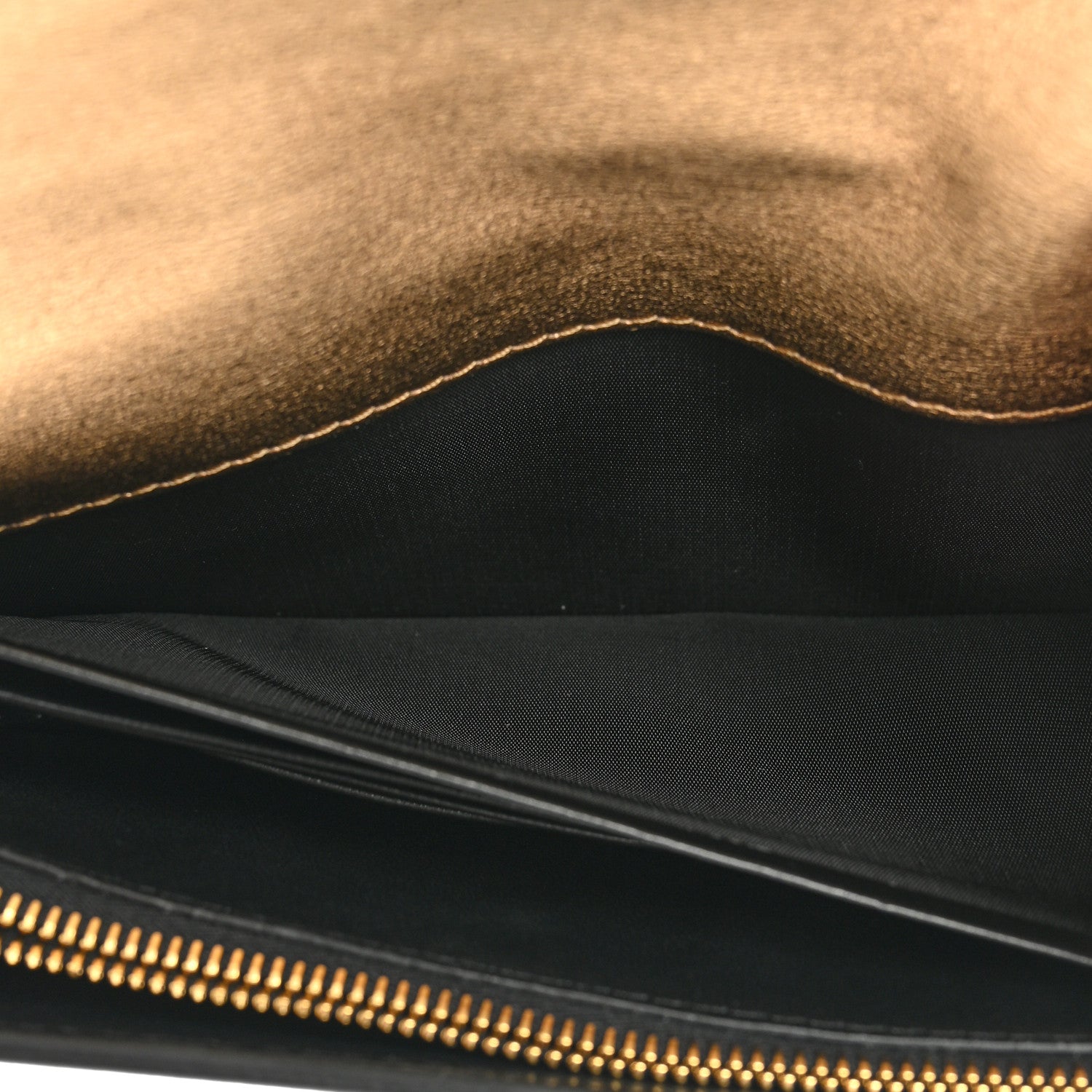 Valentino Garavani Raffia VLogo Wallet on Chain Gold 5 of 12