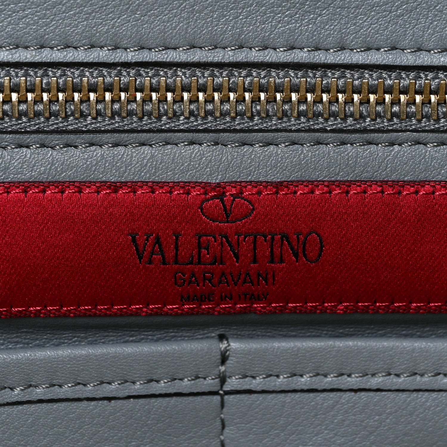 Valentino Garavani Vitello Medium Rockstud Tote London Stone 6 of 23