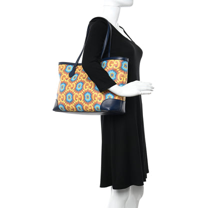 Gucci GG Supreme Kaleidoscope Calfskin Script Logo Gucci 100 Tote Bag Blue Orange Multicolor Blue Agata 2 of 10