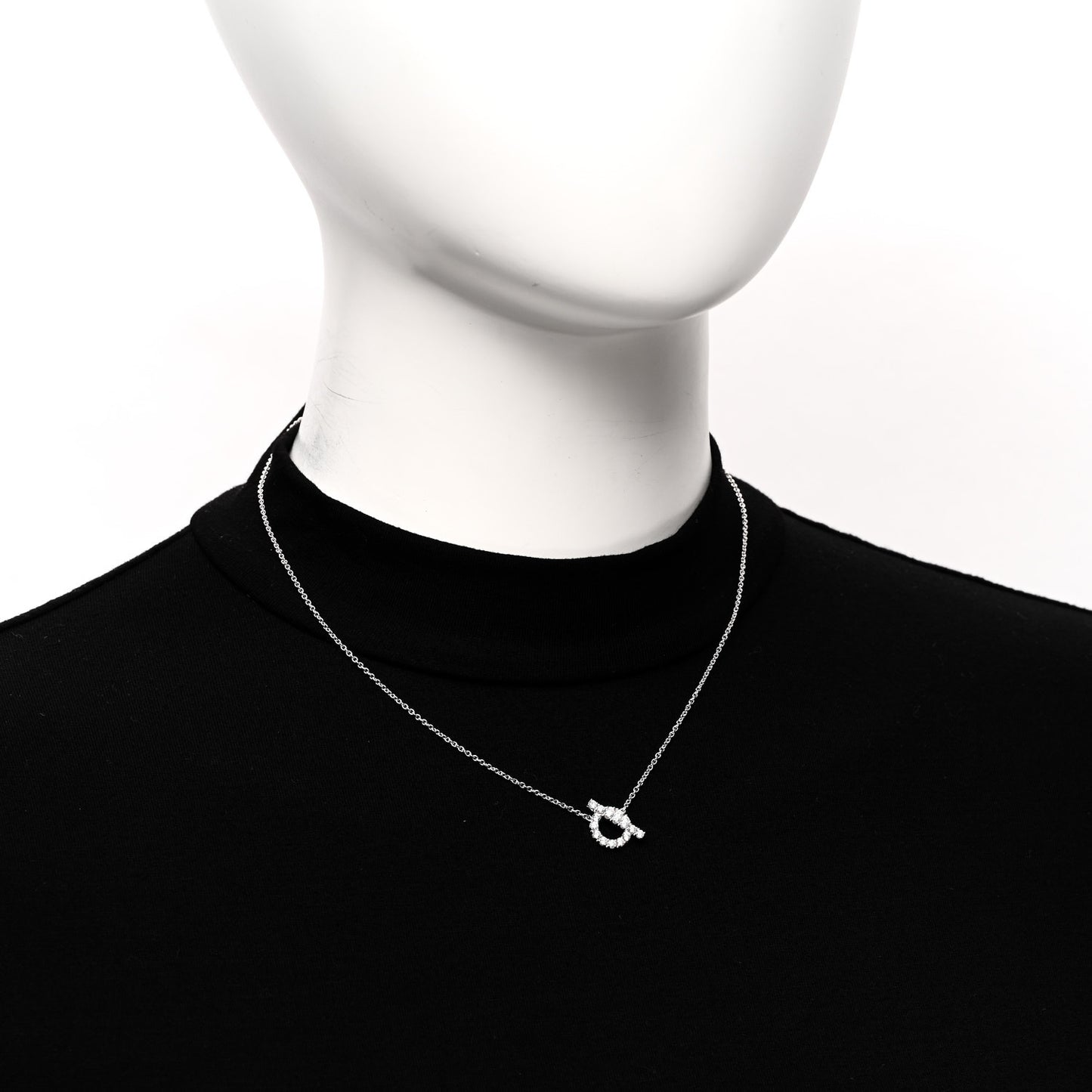 18K White Gold Diamond Finesse Pendant Necklace
