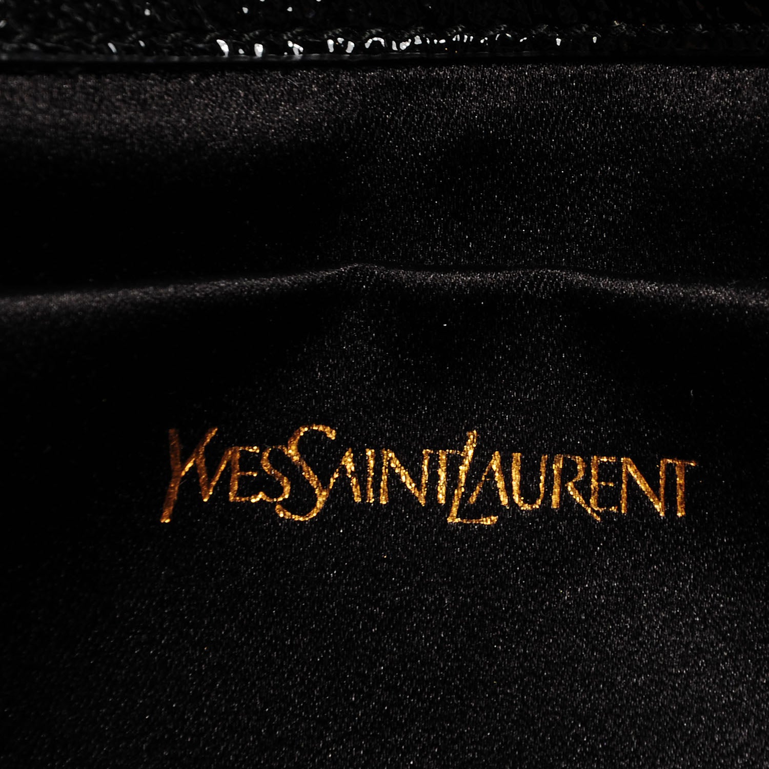 Saint Laurent Textured Patent Monogram Large Belle De Jour Clutch Black 6 of 8