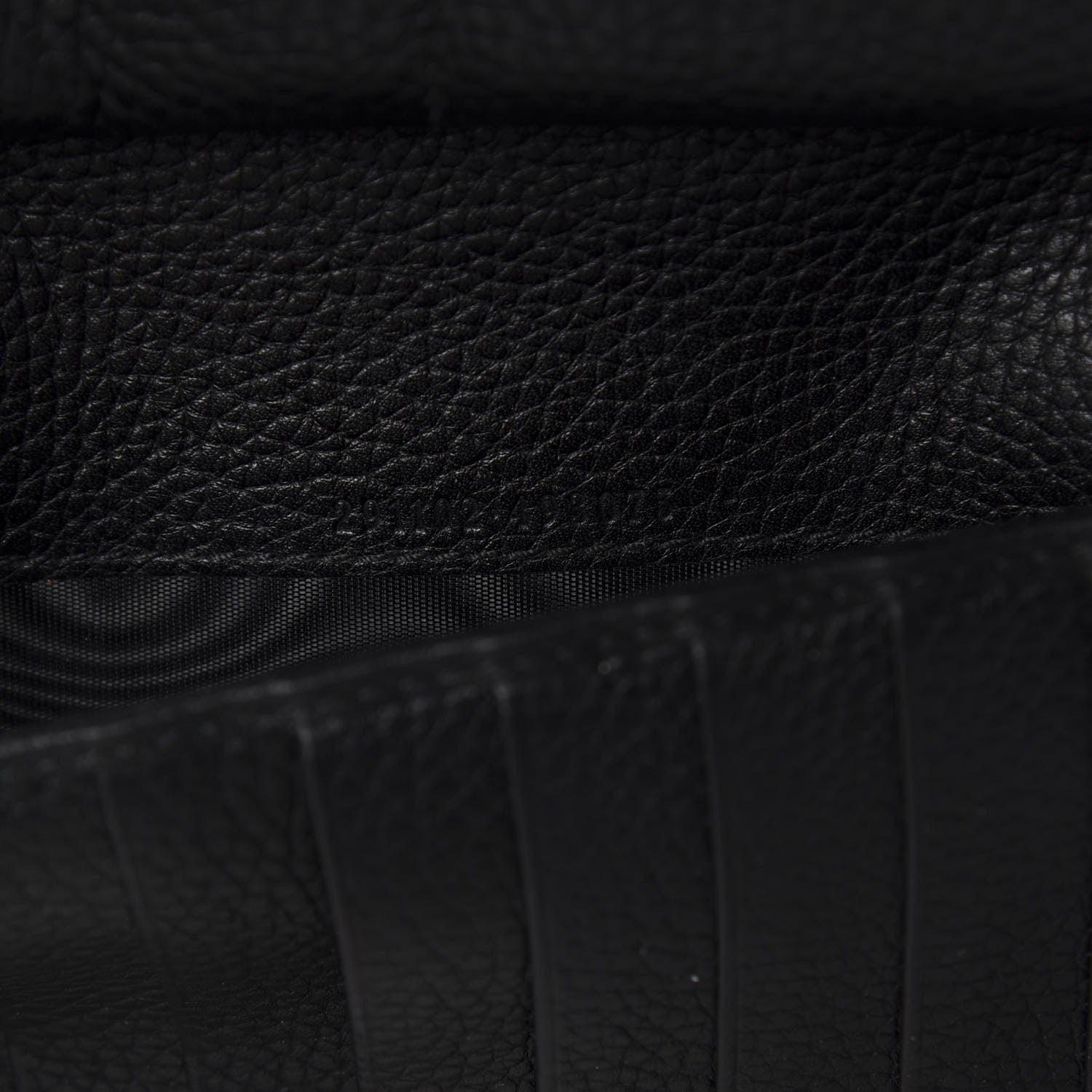 Gucci Pebbled Calfskin Soho Zip Around Wallet Black 7 of 9