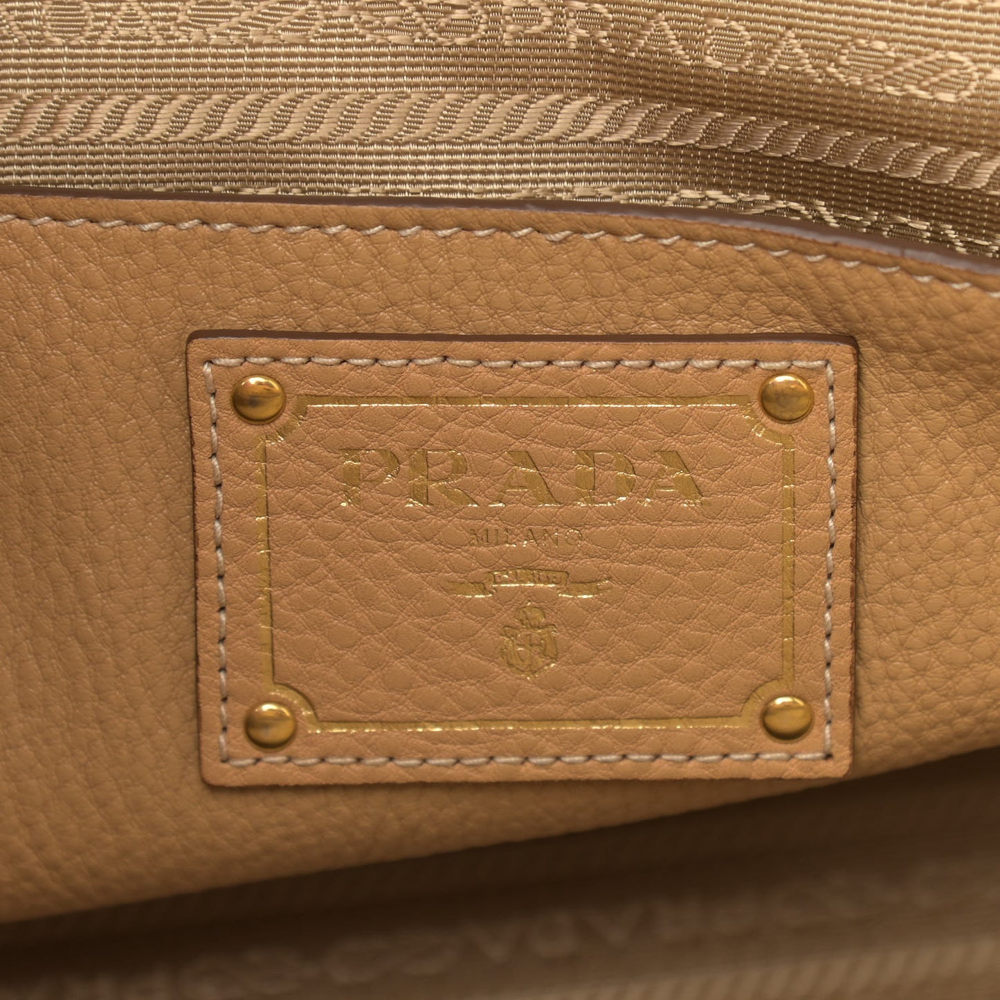 Vitello Daino Shopping Tote Sughero