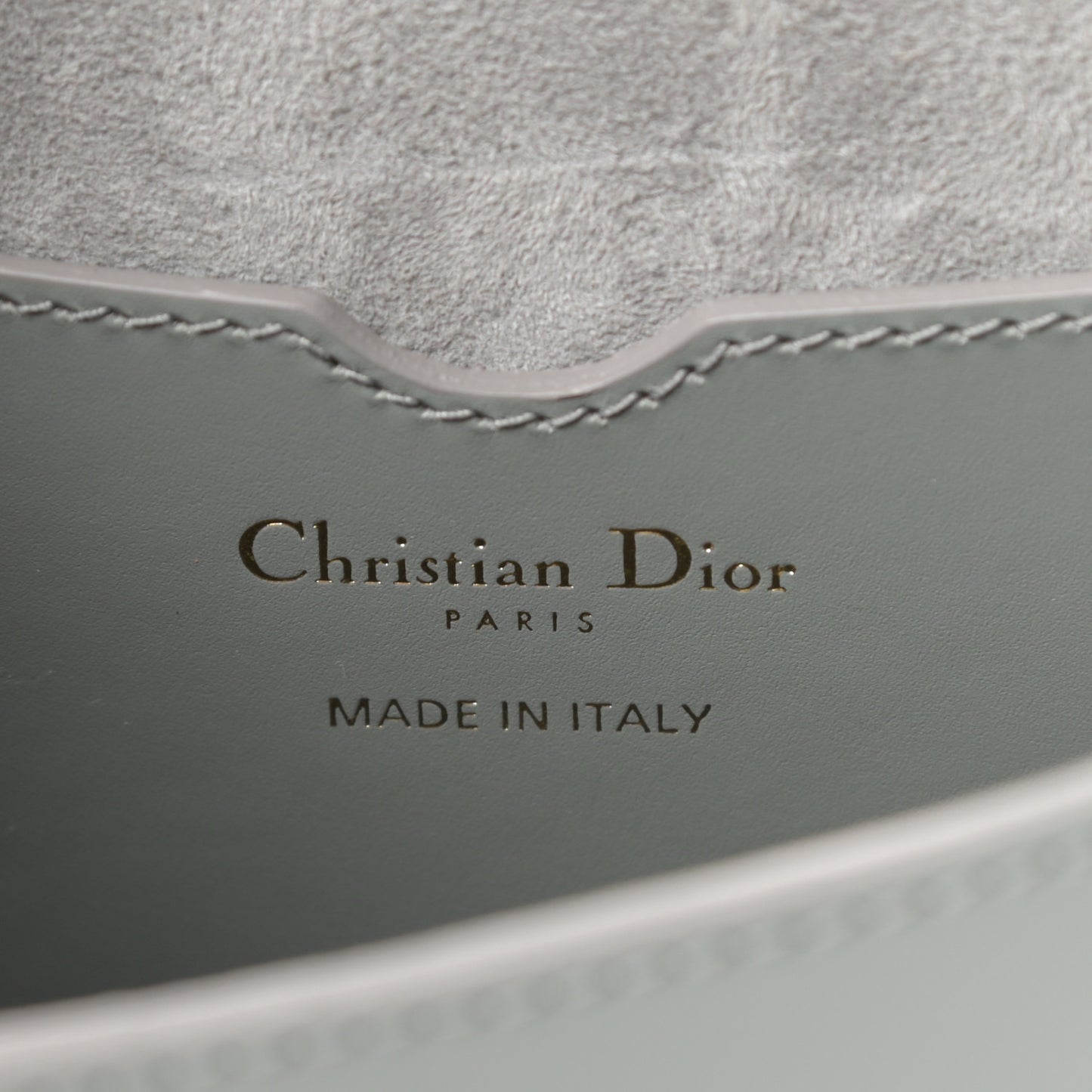 Box Calfskin Medium Bobby Flap Gray