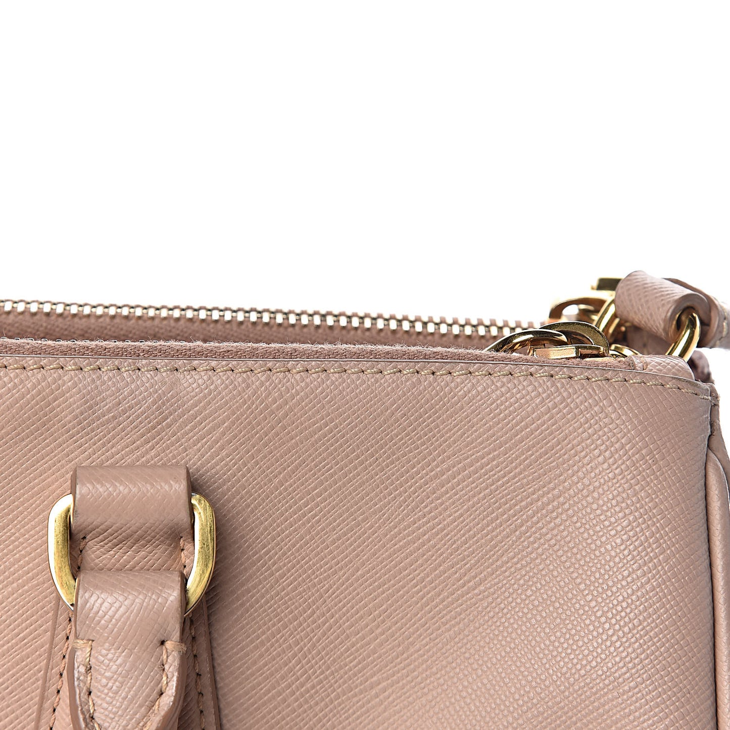 Saffiano Medium Galleria Double Zip Tote Cammeo