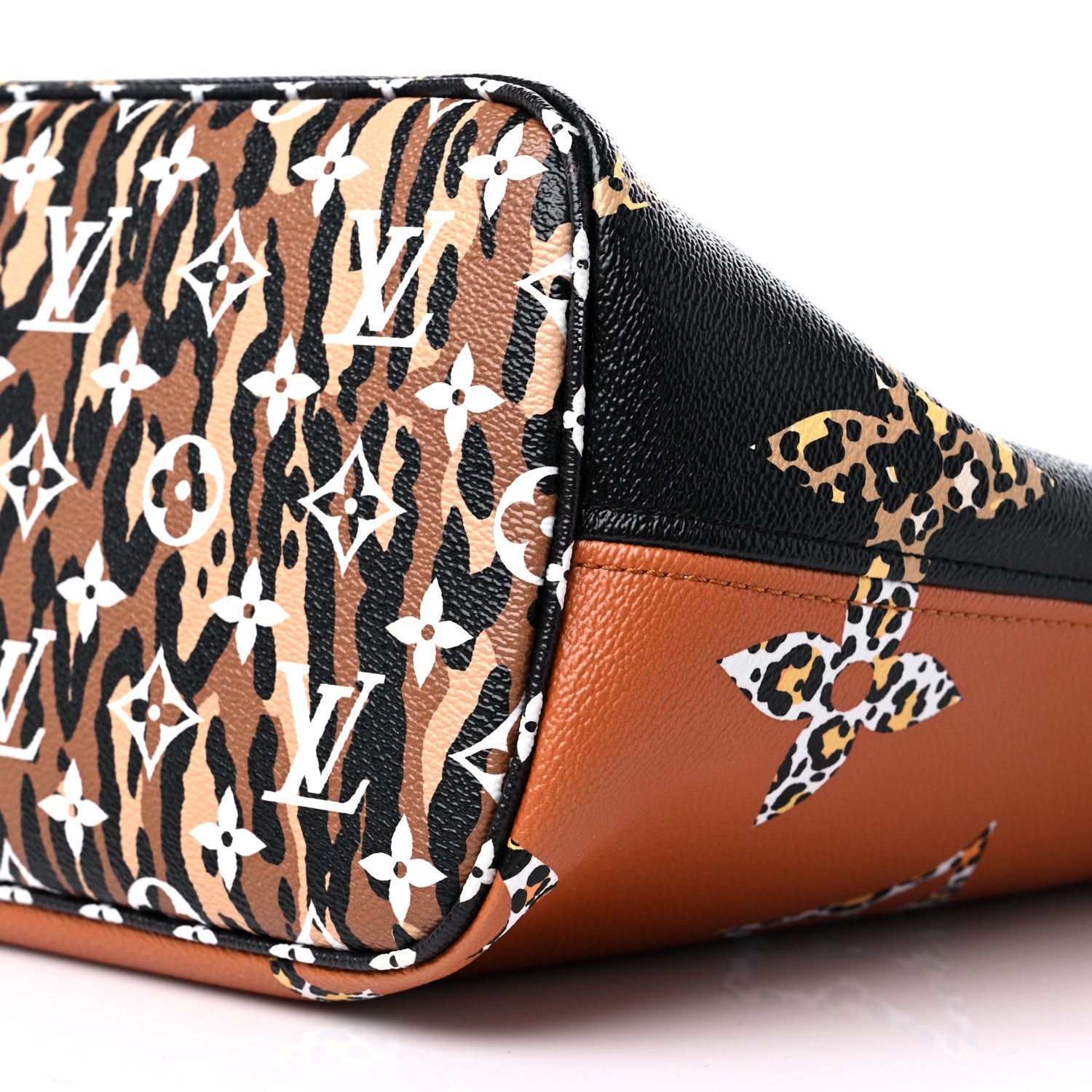 Louis Vuitton Monogram Giant Jungle Neverfull MM Black 10 of 12