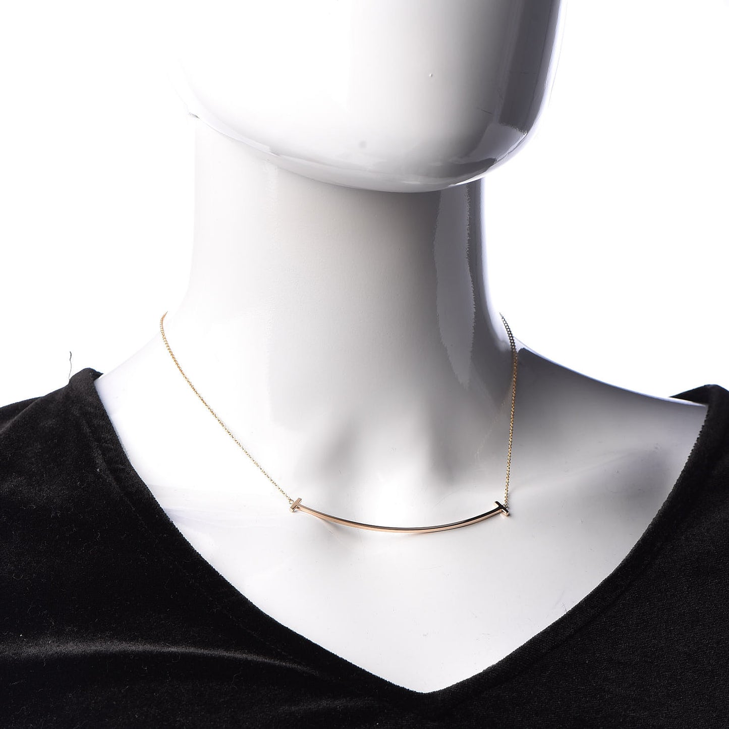 18K Yellow Gold Large T Smile Pendant Necklace