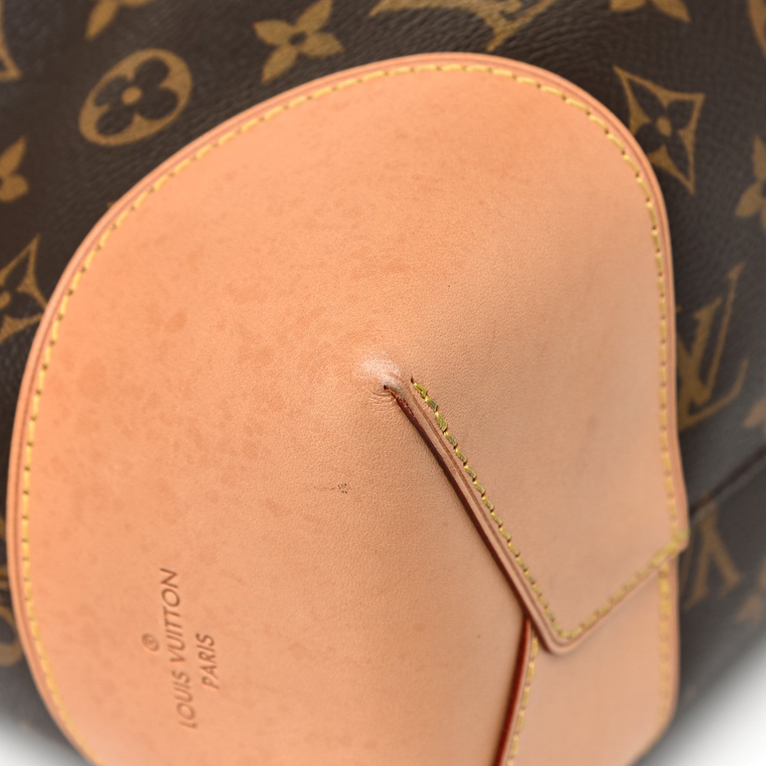 Louis Vuitton Monogram Berri MM 14 of 18