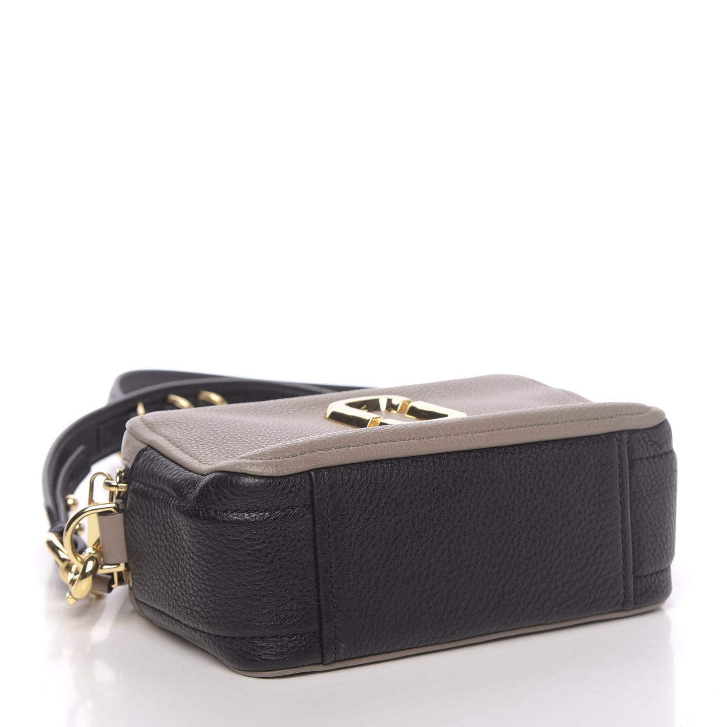 Supple Natural Grain Calfskin The Softshot 21 Bag Cement Multi
