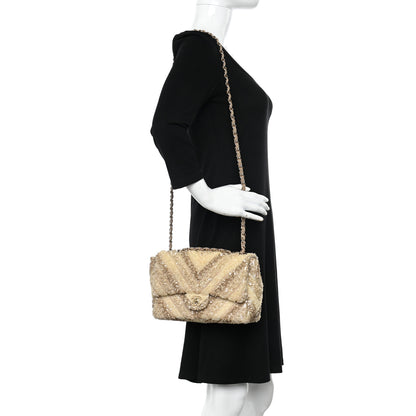 Chanel Sequins Chevron Flap Gold 2 of 13