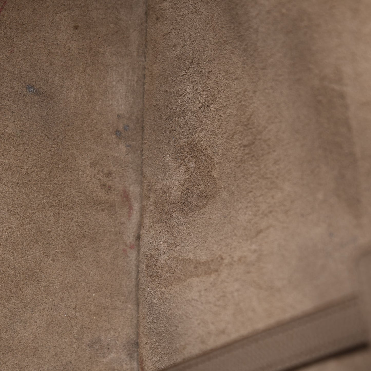 Baby Grained Calfskin Medium Phantom Luggage Taupe