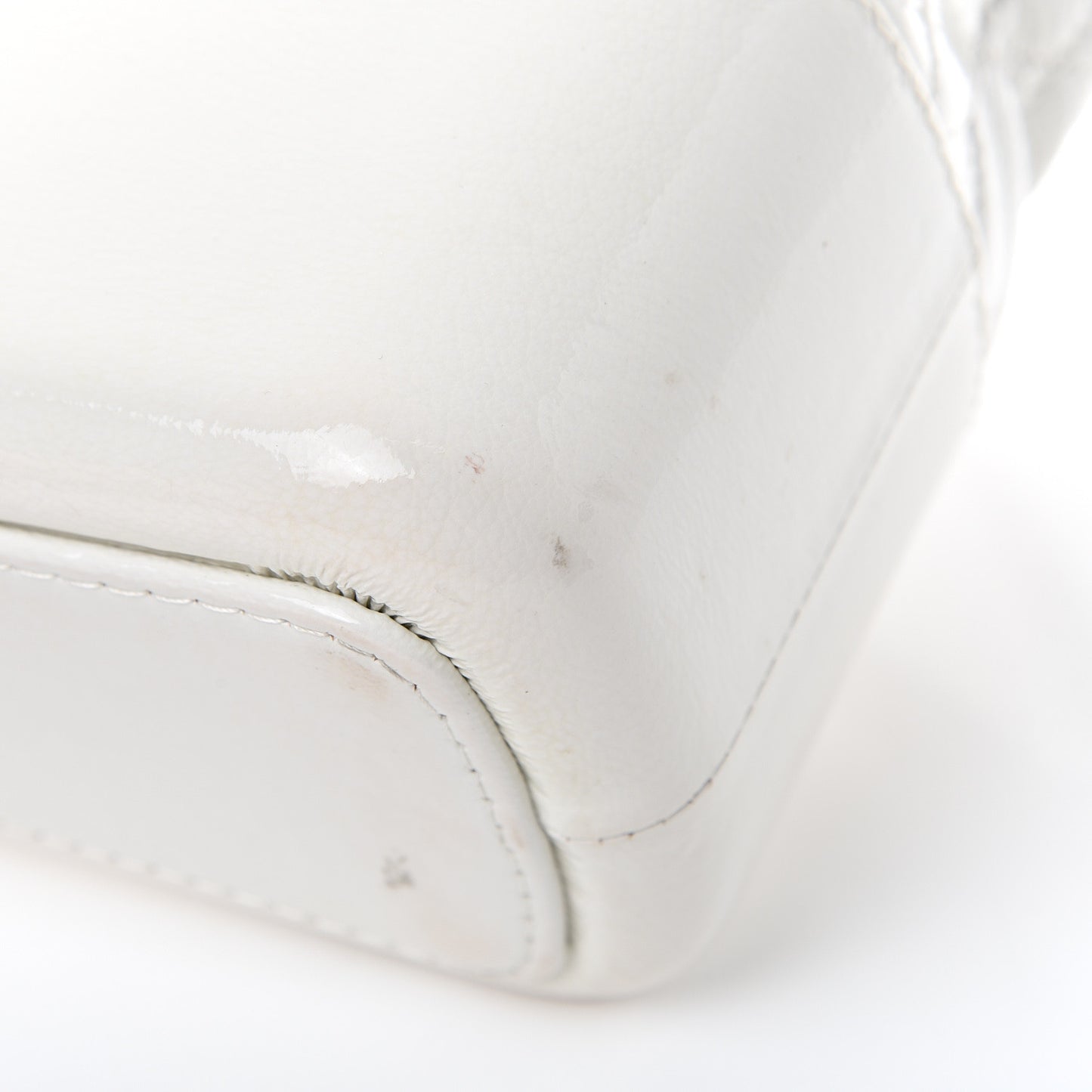 Aged Calfskin Quilted Medium Gabrielle Hobo White