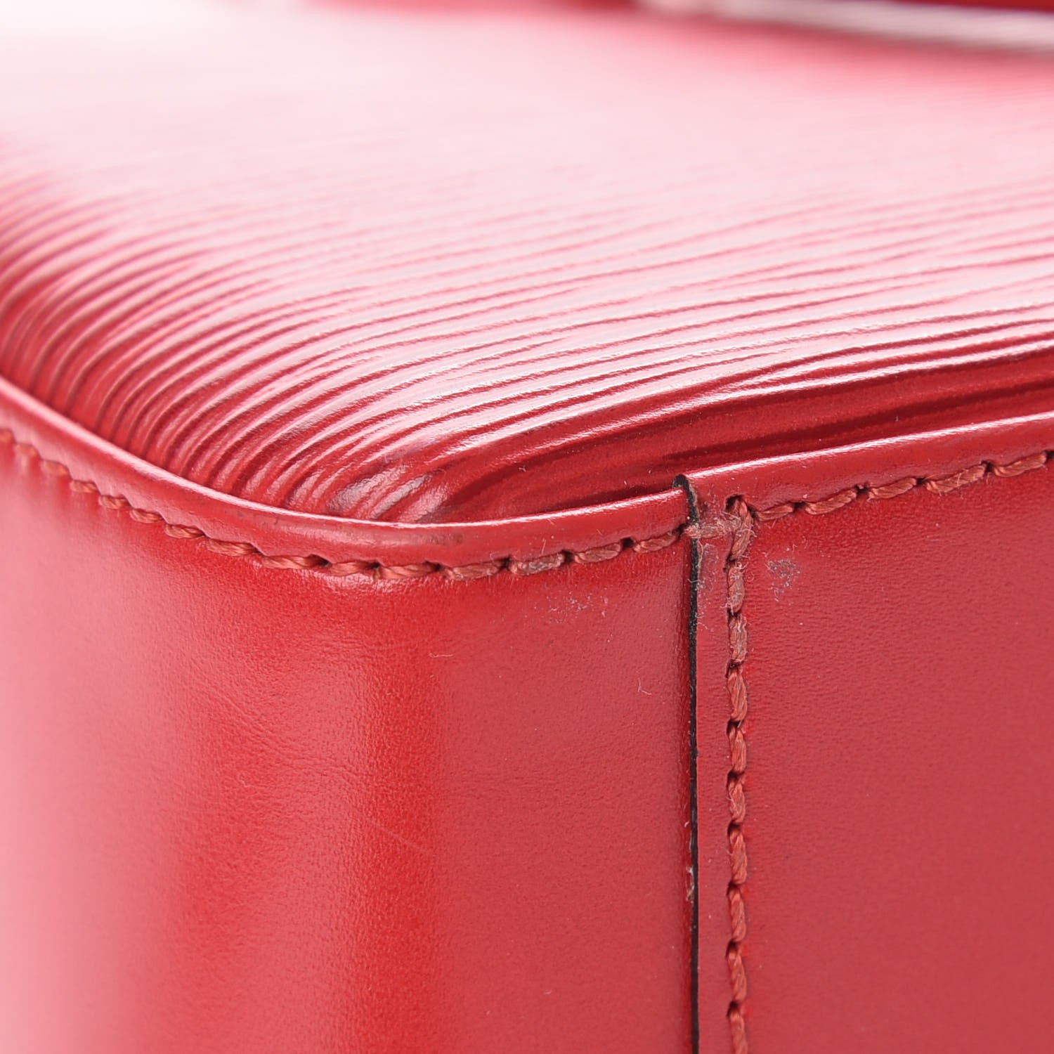 Louis Vuitton Epi Sablons Rouge 11 of 16
