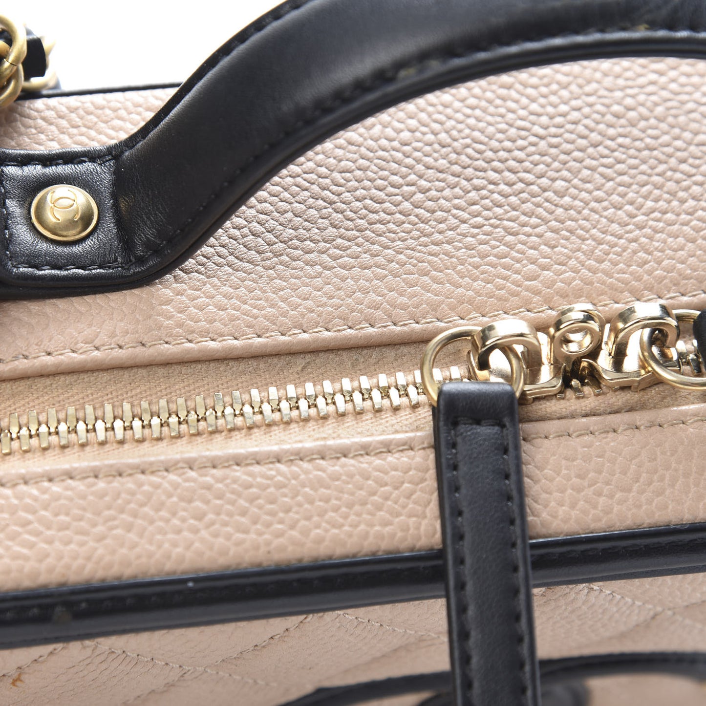 Caviar Quilted Medium CC Filigree Vanity Case Beige Black