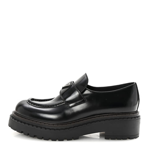 Spazzolato Triangle Logo Monolith Pointy 55mm Loafers 41 Black