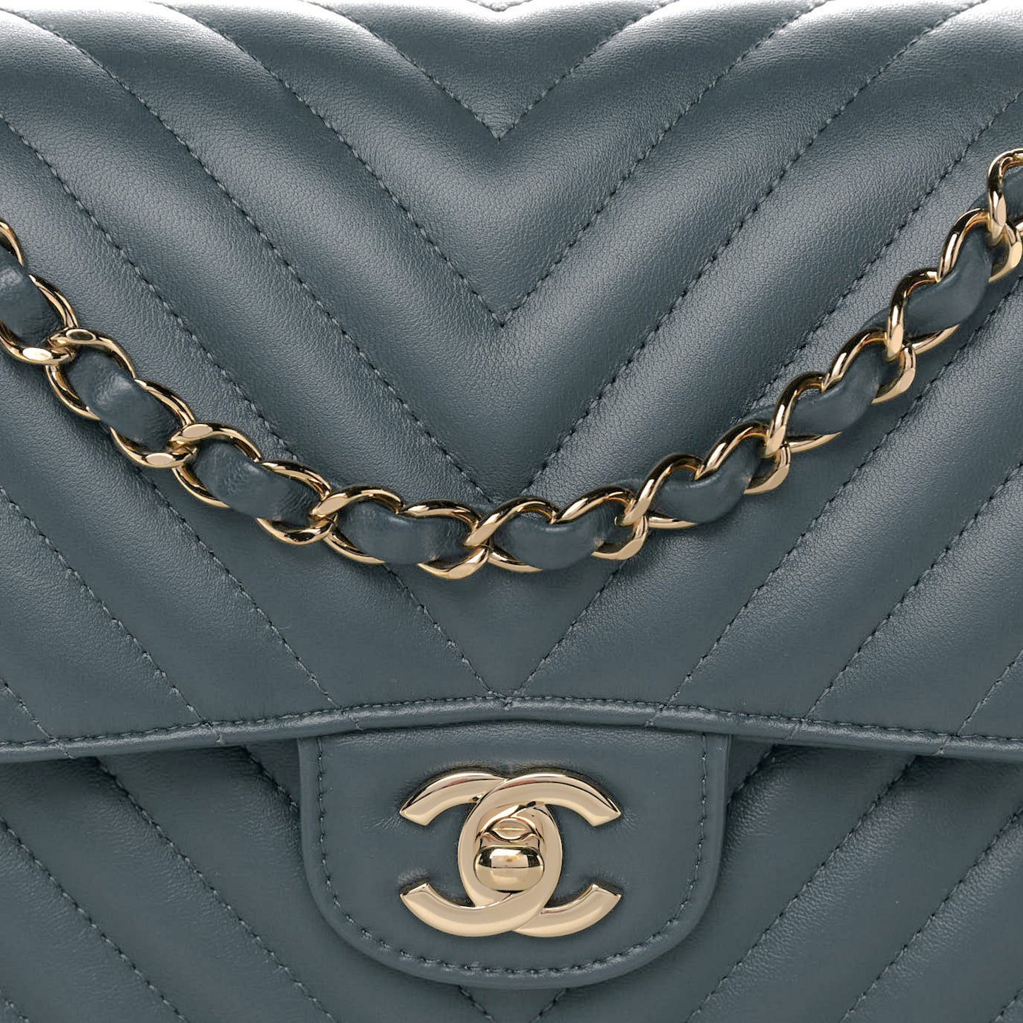 Lambskin Chevron Quilted Medium Double Flap Dark Grey