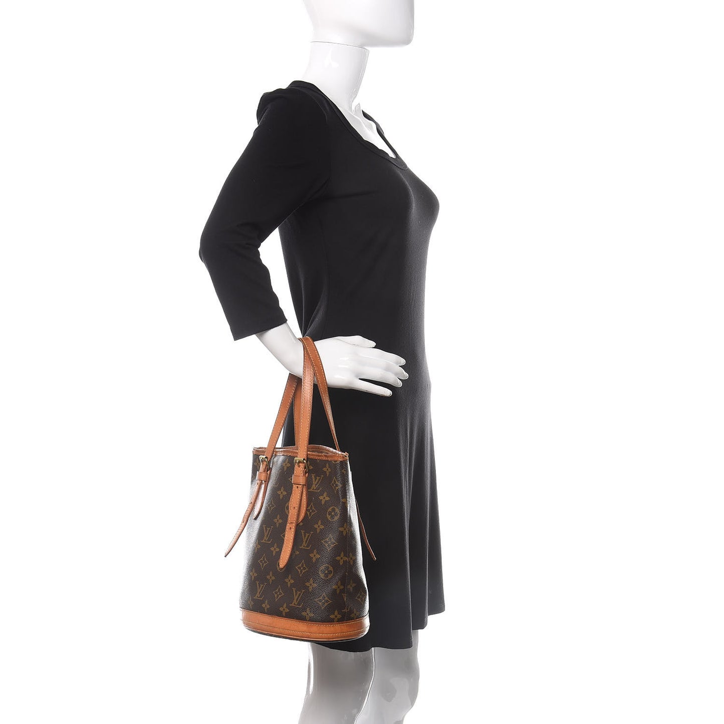 Monogram Petit Bucket 23