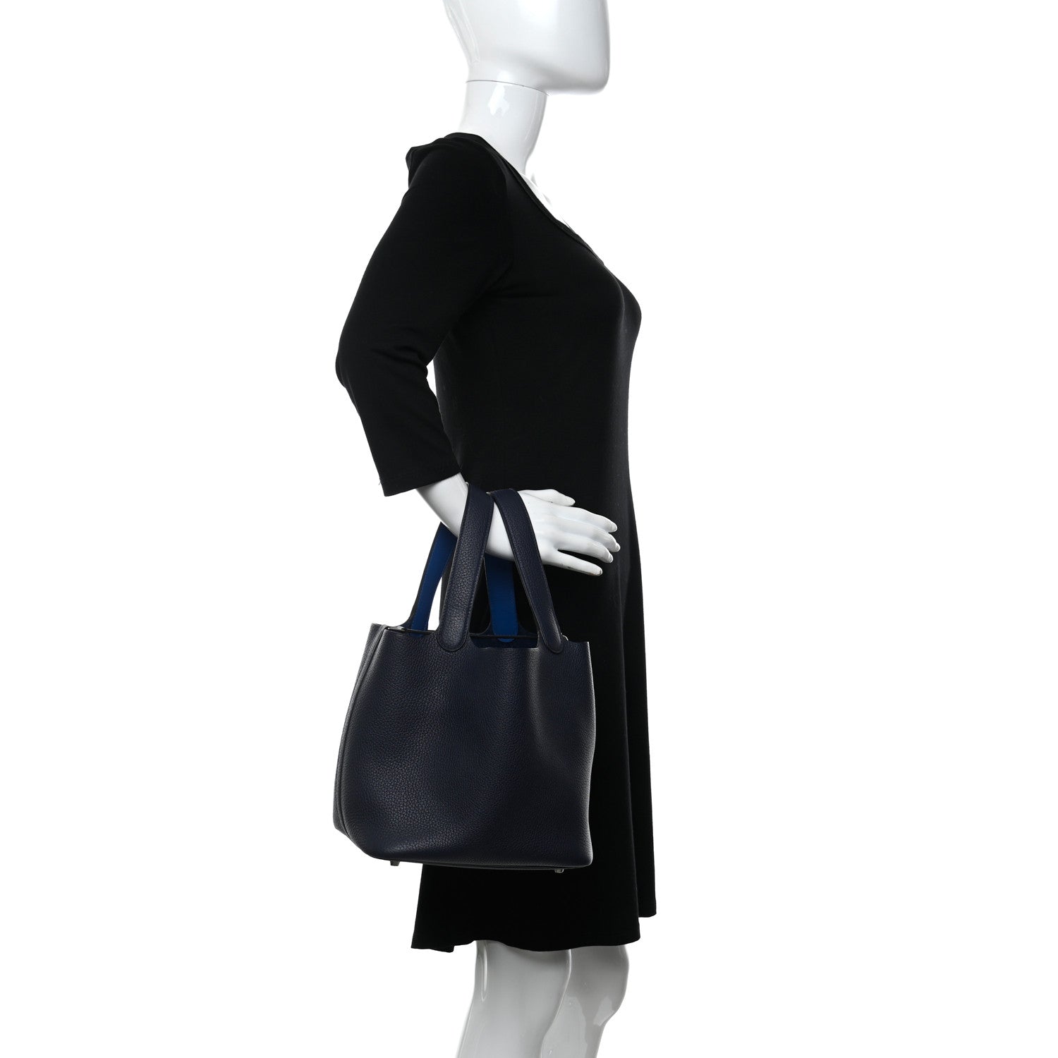 Hermes Taurillon Clemence Swift Eclat Picotin Lock 22 MM Bleu Nuit Bleu Electrique 2 of 12
