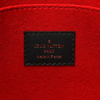 Louis Vuitton Monogram Fall In Love Onthego MM 5 of 7