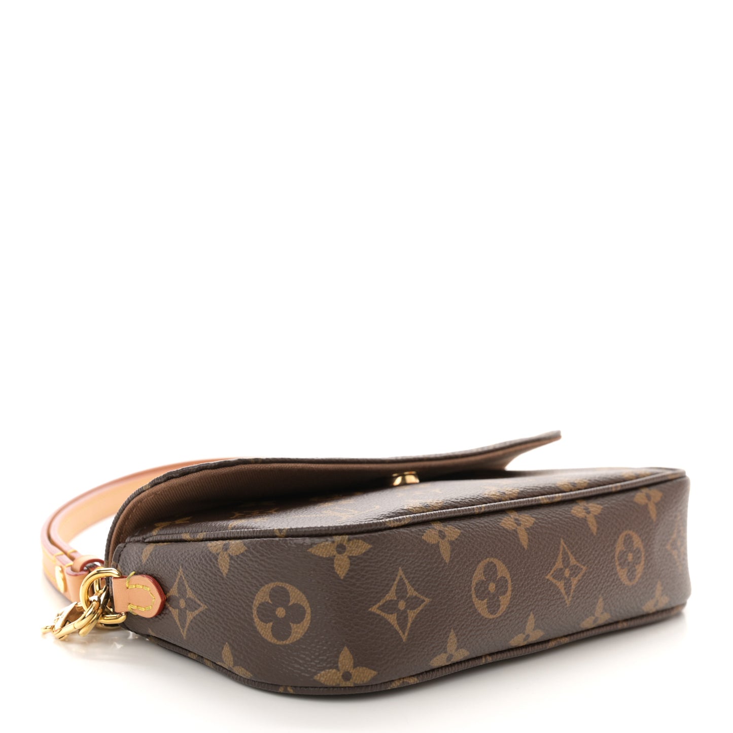Monogram Ivy Wallet On Chain