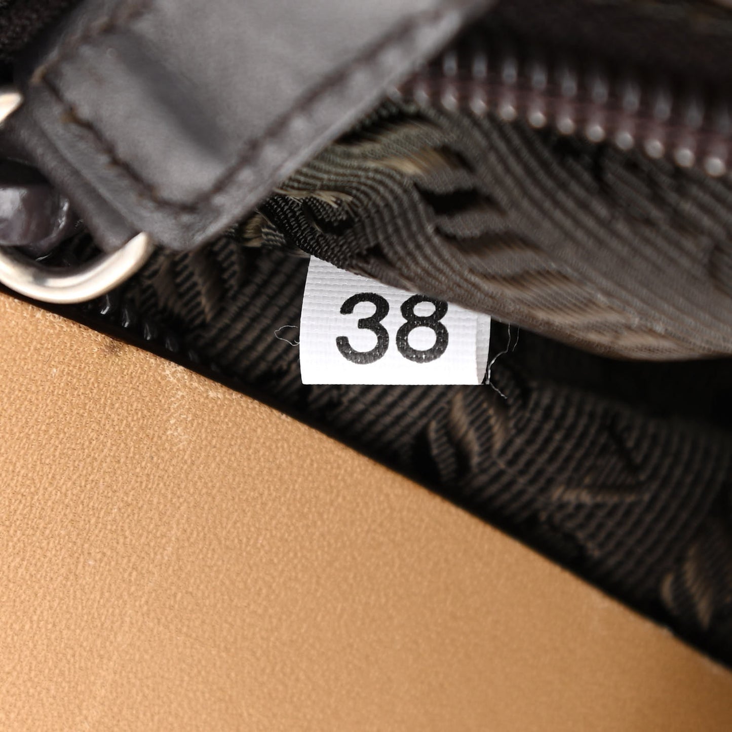 Calfskin Shoulder Bag Sabbia