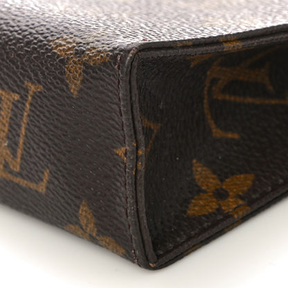Louis Vuitton Monogram Toiletry Pouch 15 9 of 19