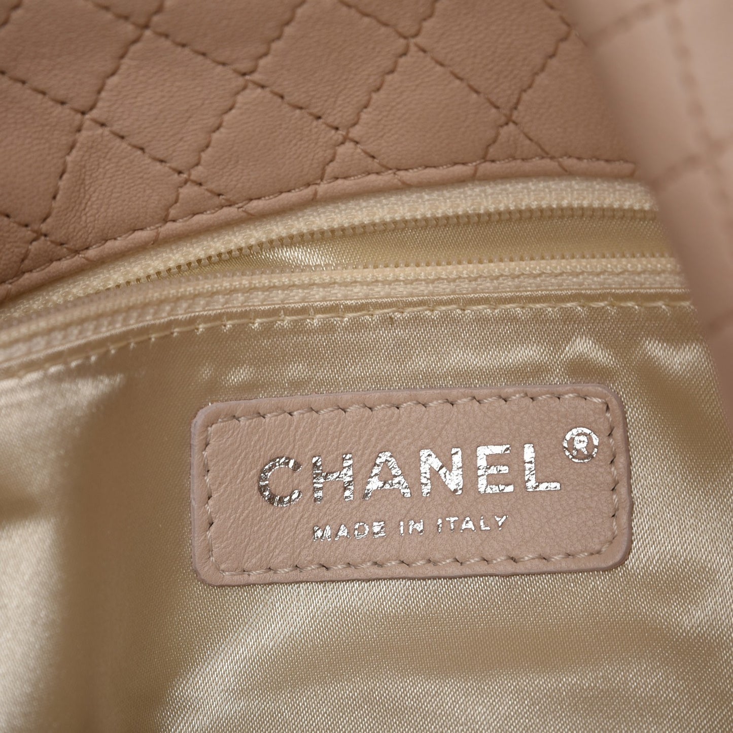 Lambskin Soft and Chain Large Hobo Beige