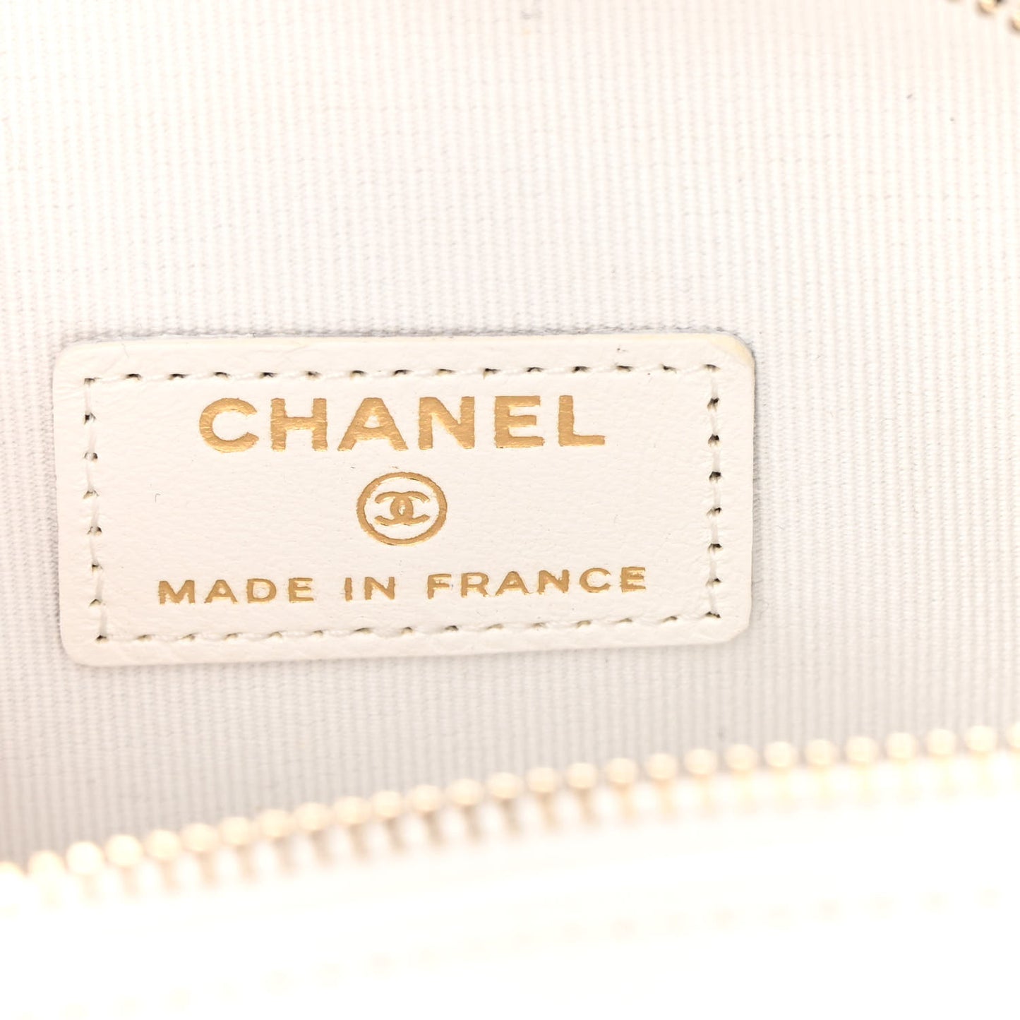 Lambskin Quilted CC In Love Heart Clutch With Chain White